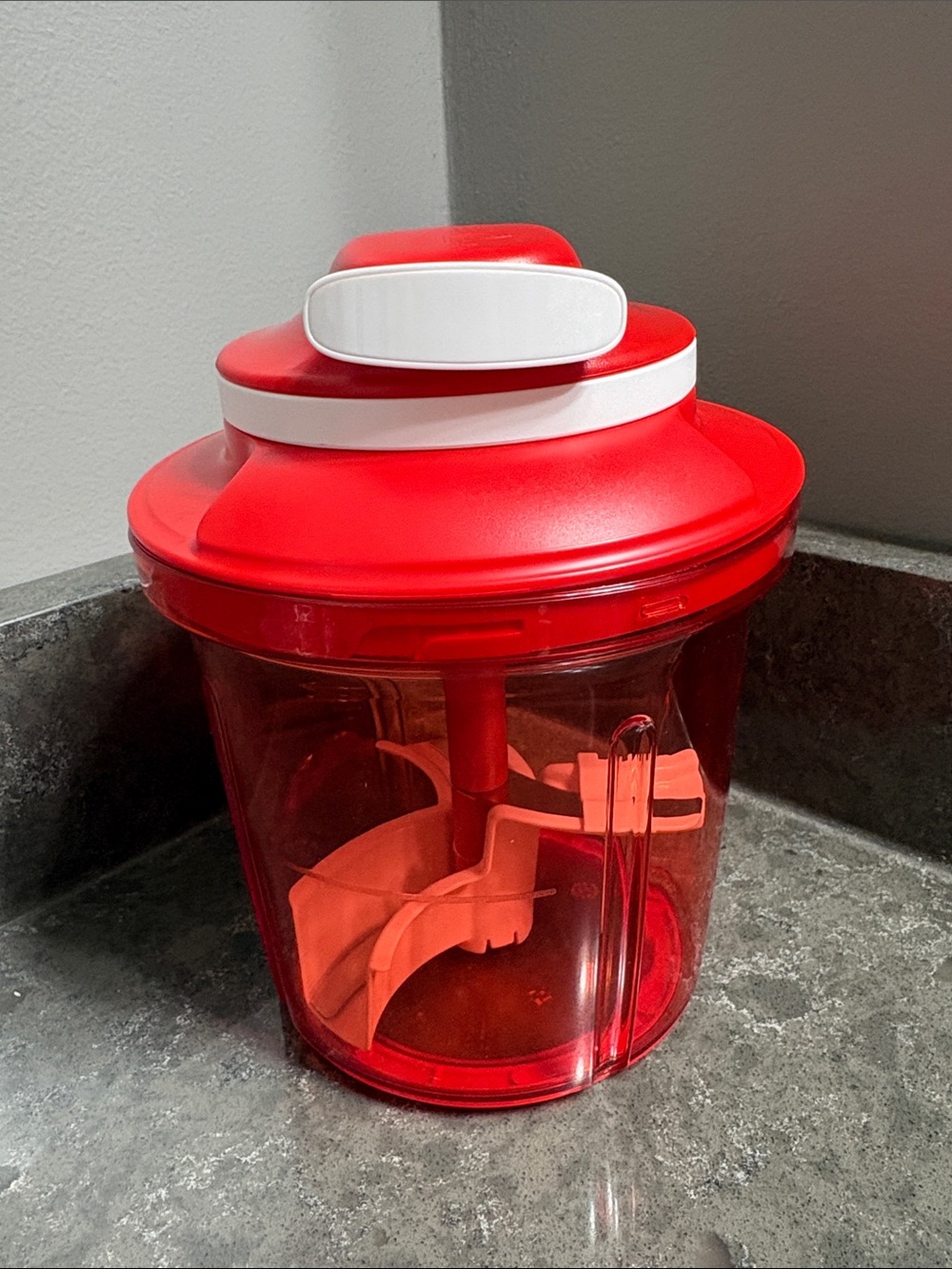 Tupperware Super Sonic Chopper Extra 5.5 Cups.